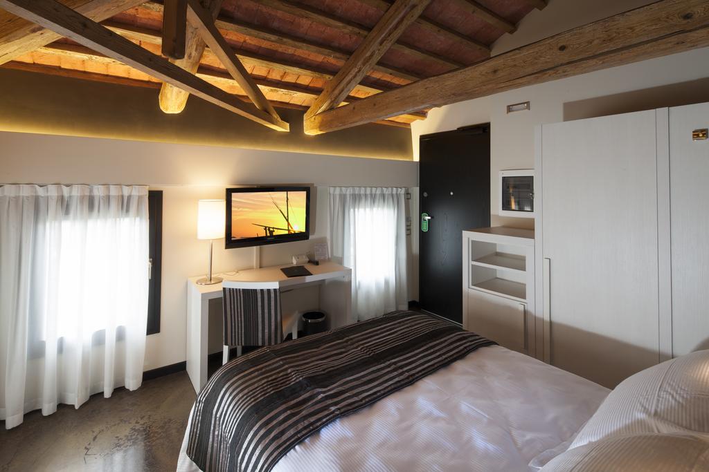 Villa Solaris Hotel & Residence Tezze sul Brenta Buitenkant foto