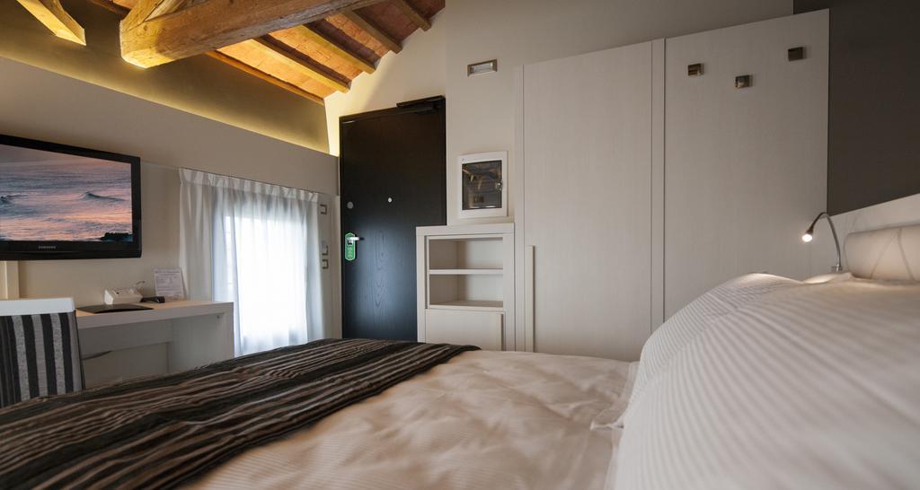 Villa Solaris Hotel & Residence Tezze sul Brenta Buitenkant foto